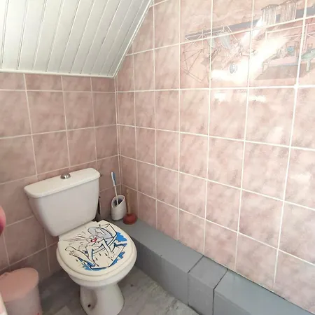 Spacious 1 Bedroom Flat In * Le Pecq