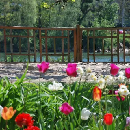 Spacious 1 Bedroom Flat In בית אירוח *
