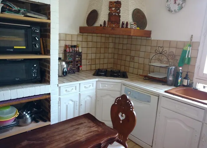 Spacious For Rent In